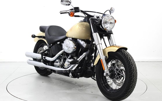 Motorrad Occasion Harley-Davidson Softail Slim FLS - Bild 2