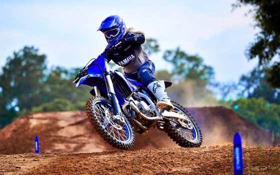 Neufahrzeug Yamaha YZ125LC - Bild 2