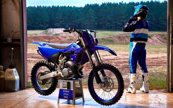 Neufahrzeug Yamaha YZ125LC - Bild 3