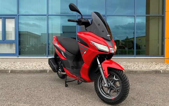 Neufahrzeug Aprilia SXR 50 - Bild 2 Neufahrzeug Aprilia SXR 50 - Bild 2