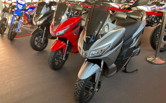 Neufahrzeug Aprilia SXR 50 - Bild 1 Neufahrzeug Aprilia SXR 50 - Bild 1