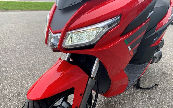 Neufahrzeug Aprilia SXR 50 - Bild 6 Neufahrzeug Aprilia SXR 50 - Bild 6