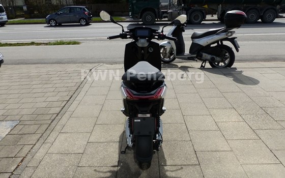 Neufahrzeug Piaggio 1 + - Bild 11