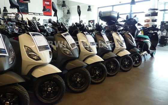 Neufahrzeug Piaggio 1 + - Bild 16