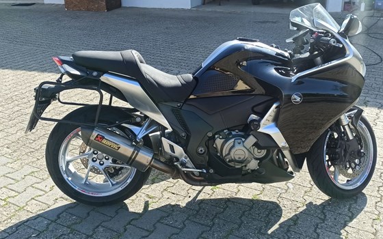 Gebrauchtmotorrad Honda VFR1200 FD - Bild 2