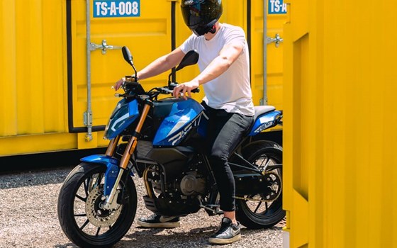 Neufahrzeug Online Pista 125 R ABS - Bild 7