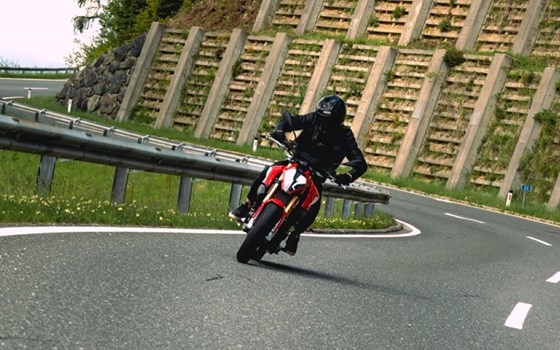 Neufahrzeug Online Pista 125 R ABS - Bild 8