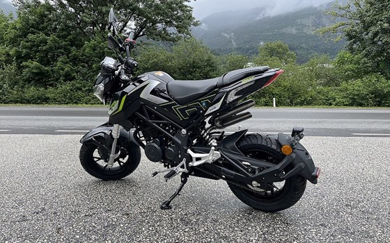 Neufahrzeug Benelli TnT 125 - Bild 5 Neufahrzeug Benelli TnT 125 - Bild 5