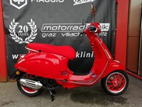 Neumotorrad Vespa Primavera 125 (RED) Teilzahlung € 53.- 