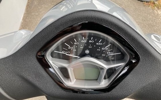 Neufahrzeug Piaggio New Liberty S 125ie ABS - Bild 4 Neufahrzeug Piaggio New Liberty S 125ie ABS - Bild 4