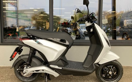 Neufahrzeug Piaggio 1 Active - Bild 1 Neufahrzeug Piaggio 1 Active - Bild 1