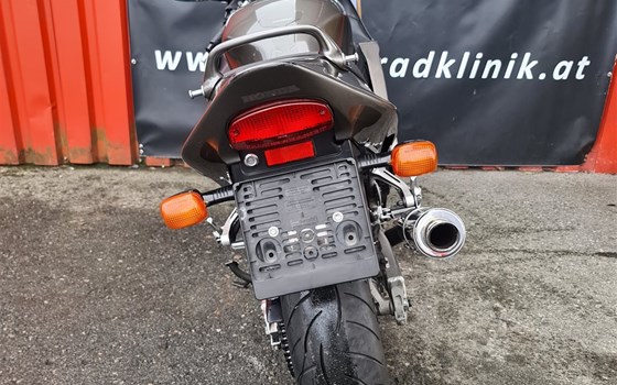 Gebrauchtmotorrad Honda CBR 1100 XX Super Blackbird - Bild 5 Gebrauchtmotorrad Honda CBR 1100 XX Super Blackbird - Bild 5