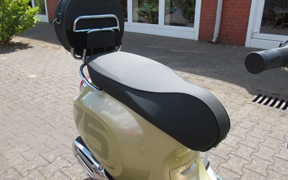 Gebrauchtmotorrad Vespa Primavera 125 - Bild 14