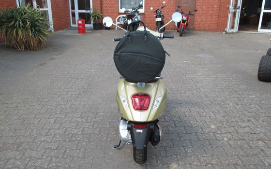 Gebrauchtmotorrad Vespa Primavera 125 - Bild 4