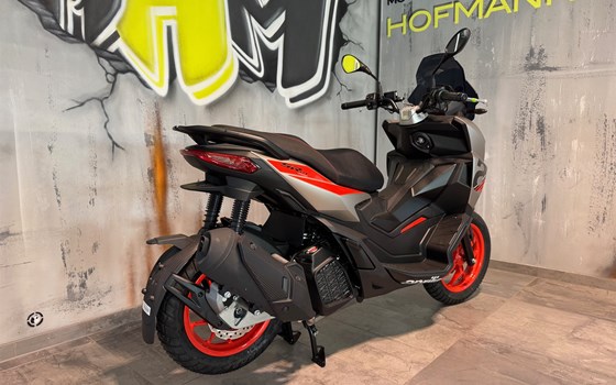 Neufahrzeug Aprilia SR GT Sport 200 - Bild 6
