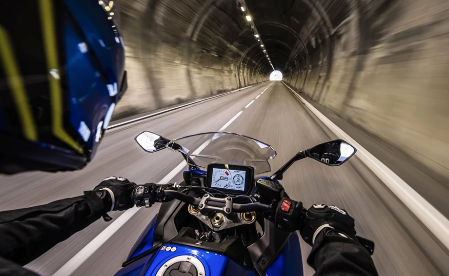 Angebot Suzuki GSX-S1000GT Bild 4: Angebot Suzuki GSX-S1000GT