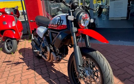 Gebrauchtmotorrad Ducati Scrambler Urban Motard - Bild 4 Gebrauchtmotorrad Ducati Scrambler Urban Motard - Bild 4