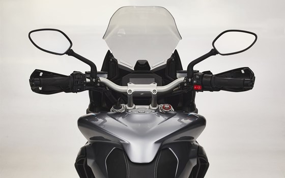 Gebrauchtmotorrad MV Agusta Turismo Veloce 800 Lusso - Bild 3