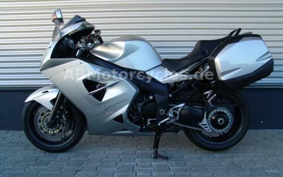 Gebrauchtmotorrad Triumph Sprint ST - Bild 3