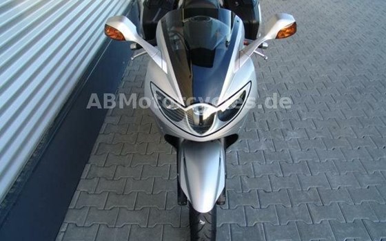 Gebrauchtmotorrad Triumph Sprint ST - Bild 8