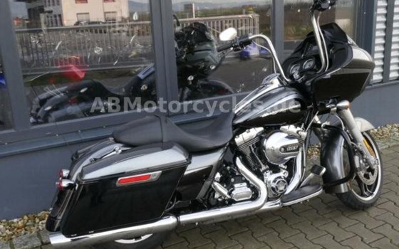 Gebrauchtmotorrad Harley-Davidson Road Glide Limited FLTRK - Bild 12
