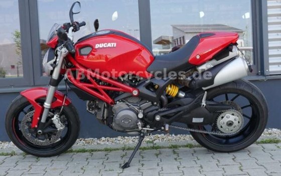 Gebrauchtmotorrad Ducati Monster 796 - Bild 3