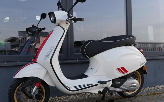 Neufahrzeug Vespa Sprint 125 Racing Sixties - Bild 7