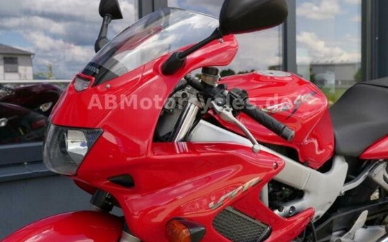 Gebrauchtmotorrad Honda VTR 1000 F Fire Storm - Bild 13