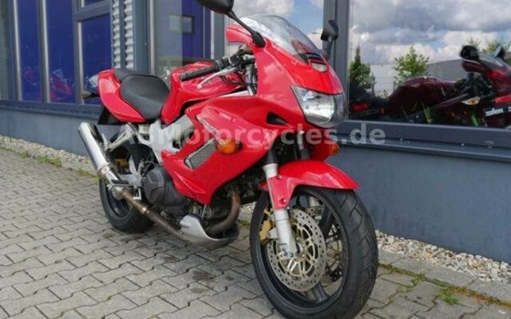 Gebrauchtmotorrad Honda VTR 1000 F Fire Storm - Bild 4