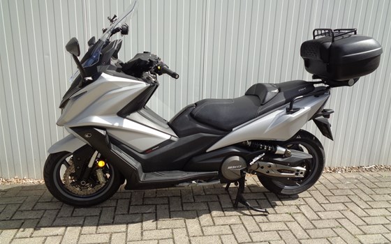 Gebrauchtmotorrad Kymco AK 550i ABS - Bild 4