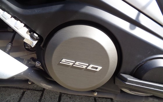 Gebrauchtmotorrad Kymco AK 550i ABS - Bild 8