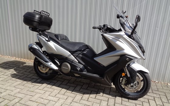Gebrauchtmotorrad Kymco AK 550i ABS - Bild 2