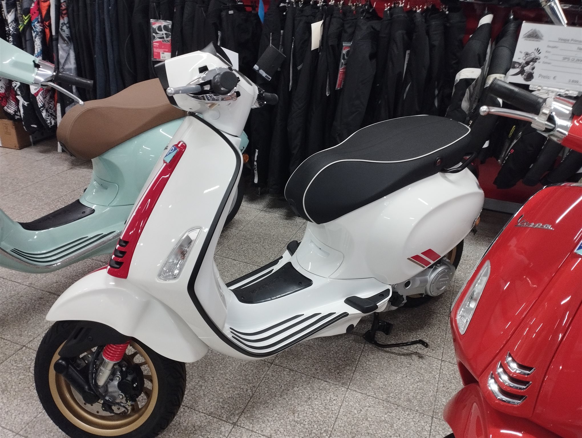 Neumotorrad Vespa Sprint 50 Racing Sixties 3 899 00 EUR