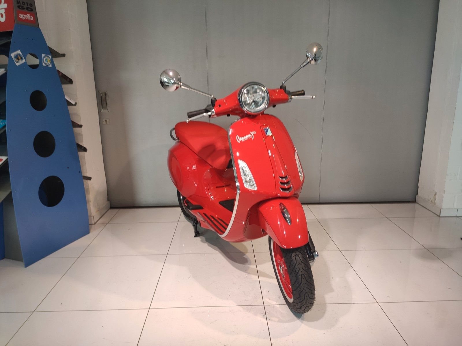 Vespa Elettrica RED  45 km/h