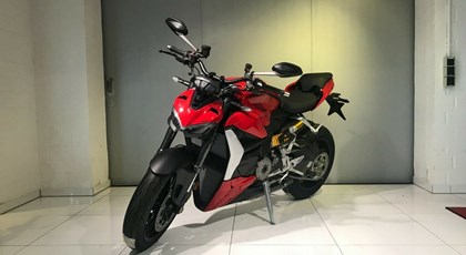Neumotorrad Ducati Streetfighter V2 Lieferzeit auf Anfrage