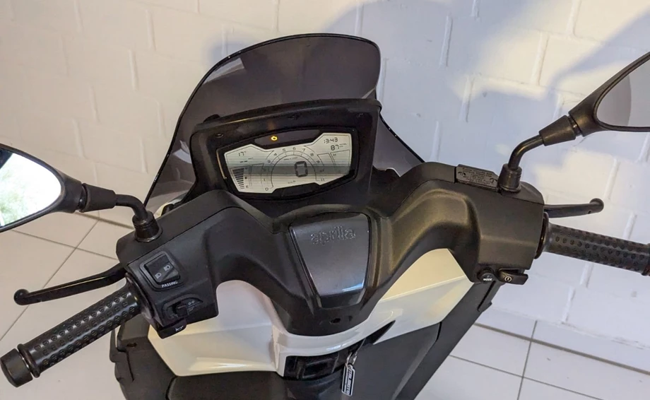 Angebot Aprilia SXR 50 Bild 6: Angebot Aprilia SXR 50
