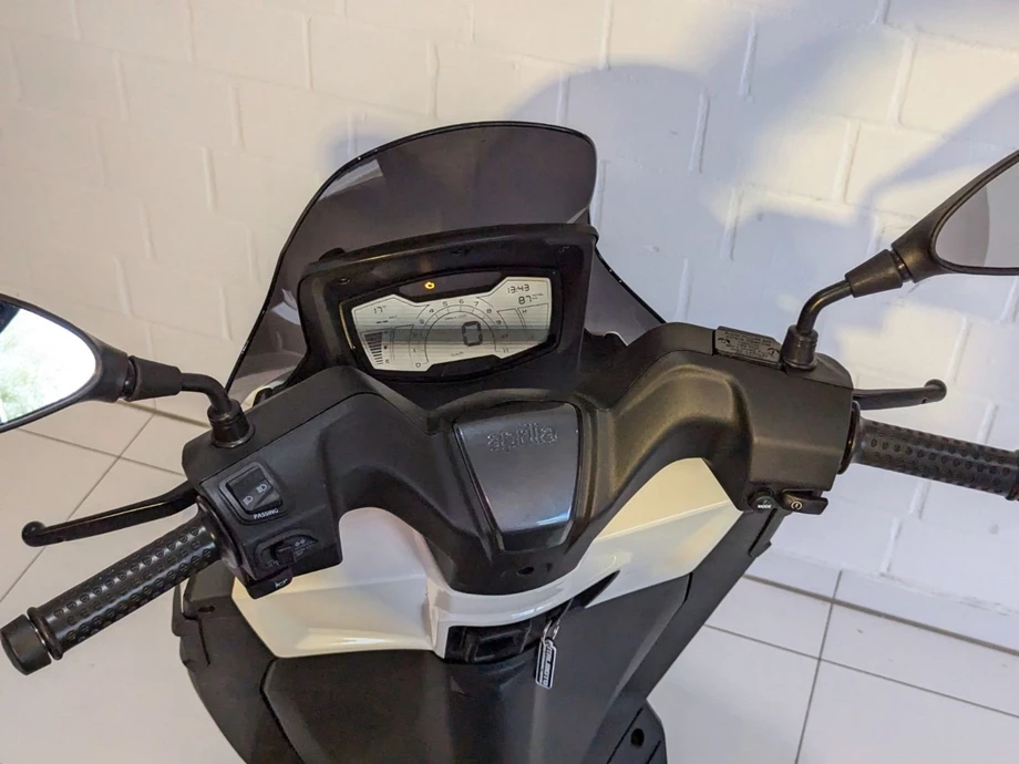 Angebot Aprilia SXR 50 Bild 6: Angebot Aprilia SXR 50