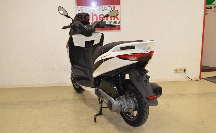 Angebot Aprilia SXR 50 Bild 6: Angebot Aprilia SXR 50