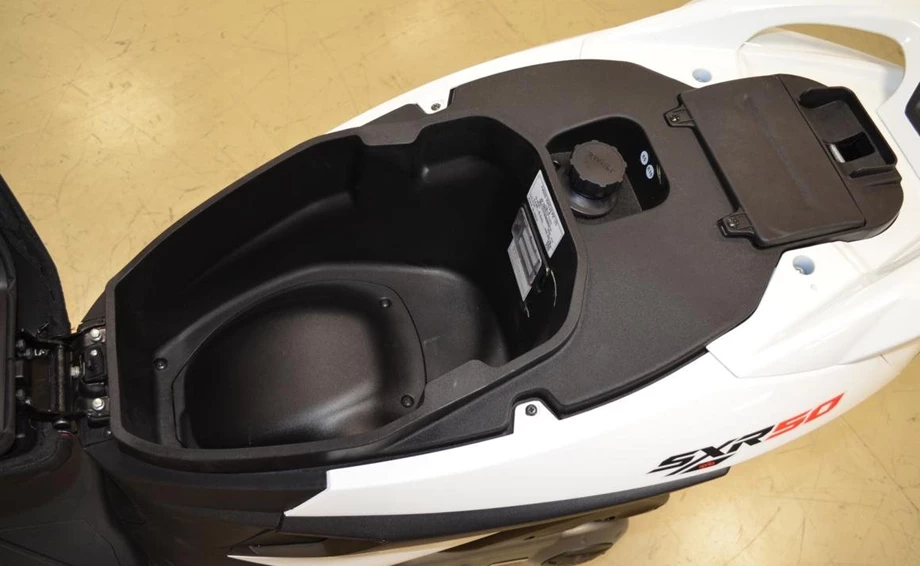 Angebot Aprilia SXR 50 Bild 11: Angebot Aprilia SXR 50