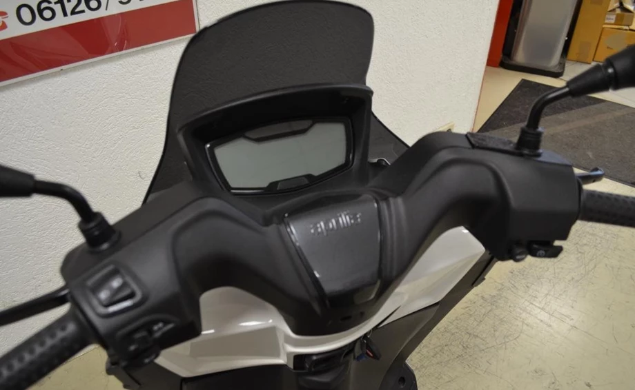 Angebot Aprilia SXR 50 Bild 9: Angebot Aprilia SXR 50