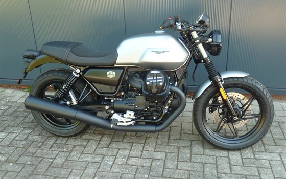 Gebrauchtmotorrad Moto Guzzi V7 Stone - Bild 8