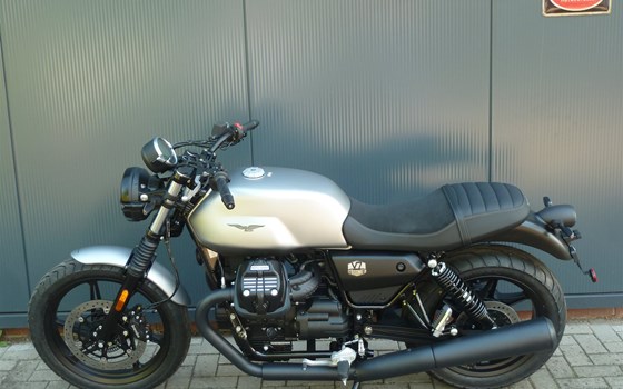 Gebrauchtmotorrad Moto Guzzi V7 Stone - Bild 2