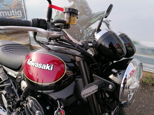 Kawasaki Z900 RS (rot) - Bild 7