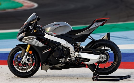 Neufahrzeug Aprilia RSV4 1100 - Bild 3