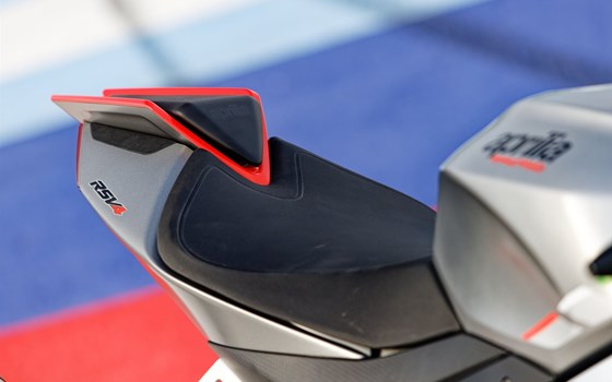 Neufahrzeug Aprilia RSV4 1100 - Bild 4