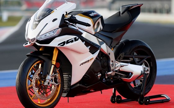 Gebrauchtmotorrad Aprilia RSV4 1100 Factory - Bild 6