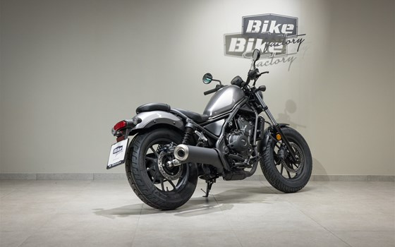 Neufahrzeug Honda CMX1100 Rebel DCT - Bild 2 Neufahrzeug Honda CMX1100 Rebel DCT - Bild 2