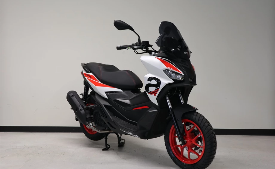 Angebot Aprilia SR GT 125 Bild 4: Angebot Aprilia SR GT 125