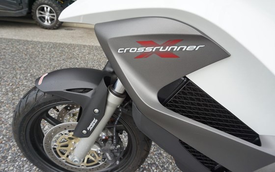 Gebrauchtmotorrad Honda VFR800X Crossrunner - Bild 4