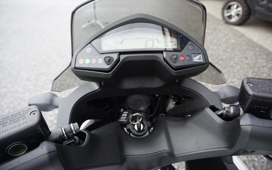 Gebrauchtmotorrad Honda VFR800X Crossrunner - Bild 9